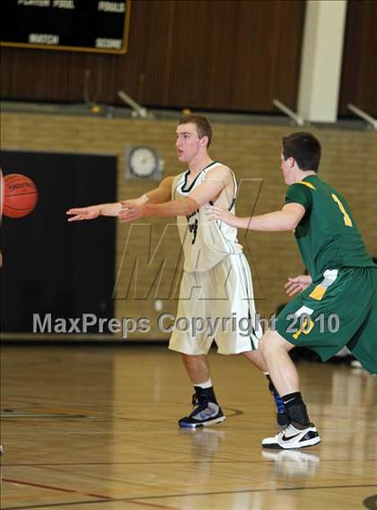 Thumbnail 3 in Pinewood vs. Branson (CIF NorCal D5 Playoffs) photogallery.