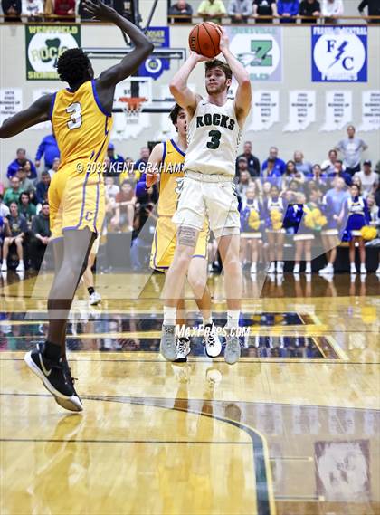 Thumbnail 2 in Westfield vs Carmel (IHSAA 4A Sectional Playoff) photogallery.
