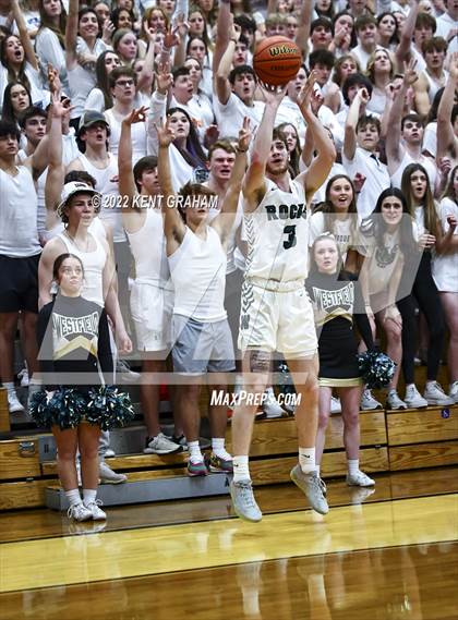 Thumbnail 2 in Westfield vs Carmel (IHSAA 4A Sectional Playoff) photogallery.