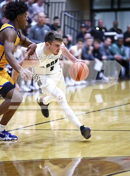 Thumbnail 2 in Westfield vs Carmel (IHSAA 4A Sectional Playoff) photogallery.