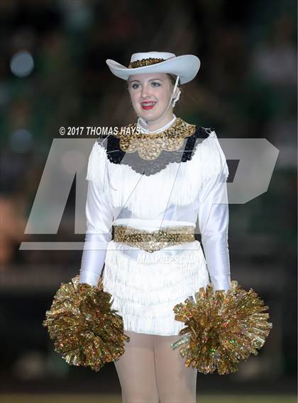 Thumbnail 2 in Pleasant Grove vs. Tatum (UIL 4A-2 Region II Bi-District Playoff) photogallery.