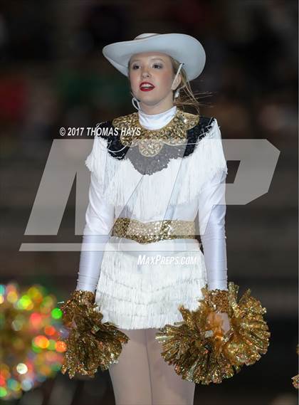 Thumbnail 2 in Pleasant Grove vs. Tatum (UIL 4A-2 Region II Bi-District Playoff) photogallery.