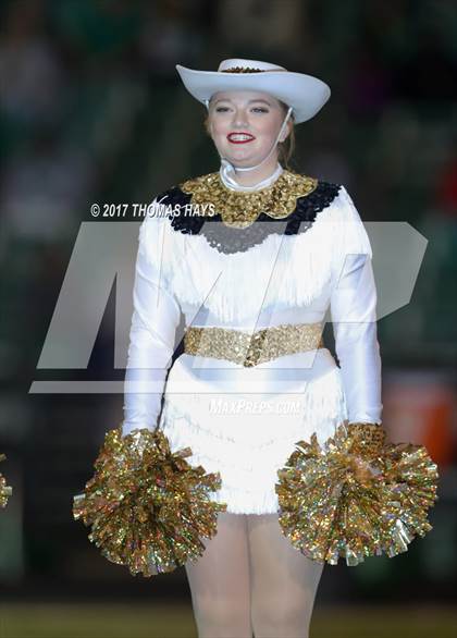 Thumbnail 1 in Pleasant Grove vs. Tatum (UIL 4A-2 Region II Bi-District Playoff) photogallery.