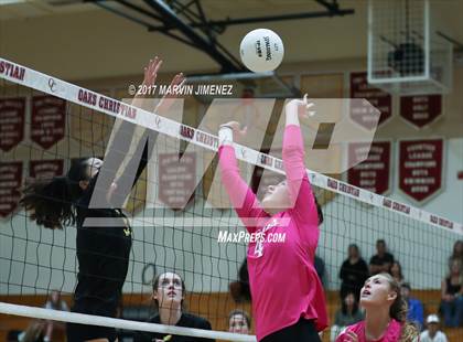 Thumbnail 3 in Oaks Christian vs. Newbury Park photogallery.