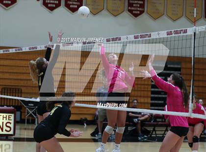 Thumbnail 3 in Oaks Christian vs. Newbury Park photogallery.