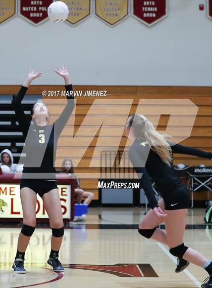 Thumbnail 3 in Oaks Christian vs. Newbury Park photogallery.