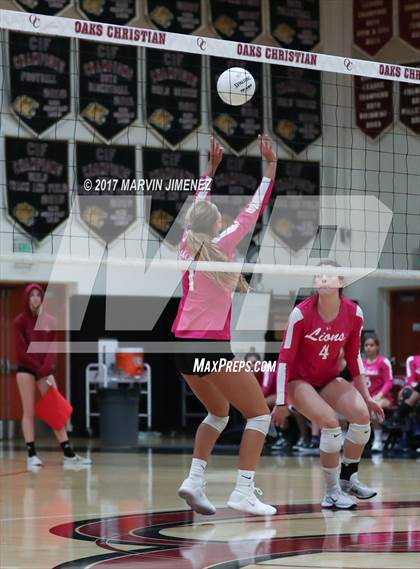 Thumbnail 2 in Oaks Christian vs. Newbury Park photogallery.