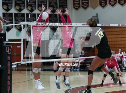 Thumbnail 3 in Oaks Christian vs. Newbury Park photogallery.