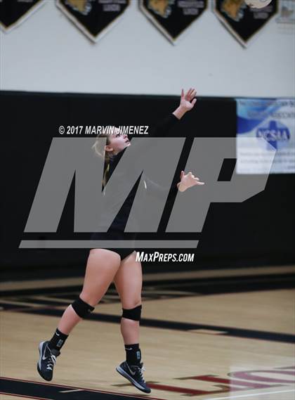 Thumbnail 3 in Oaks Christian vs. Newbury Park photogallery.