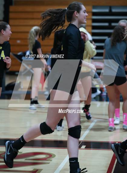 Thumbnail 3 in Oaks Christian vs. Newbury Park photogallery.