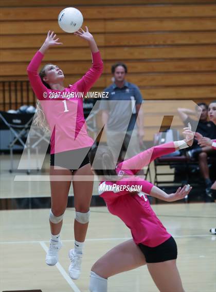 Thumbnail 3 in Oaks Christian vs. Newbury Park photogallery.