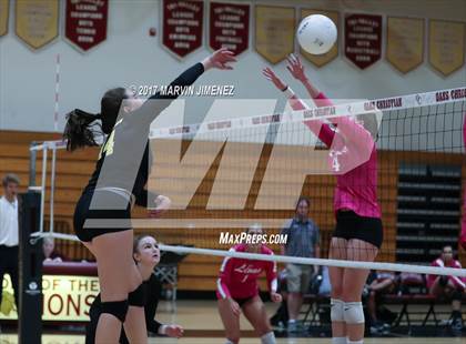 Thumbnail 2 in Oaks Christian vs. Newbury Park photogallery.