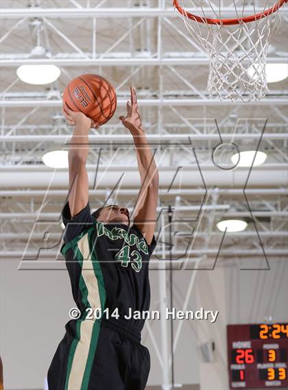 Thumbnail 2 in Lakeside vs. Brawley (MaxPreps Holiday Classic) photogallery.