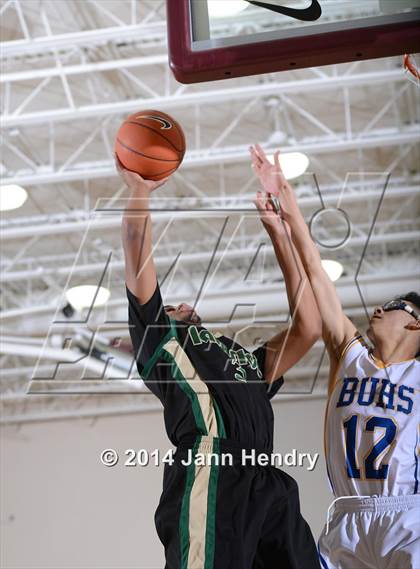 Thumbnail 1 in Lakeside vs. Brawley (MaxPreps Holiday Classic) photogallery.