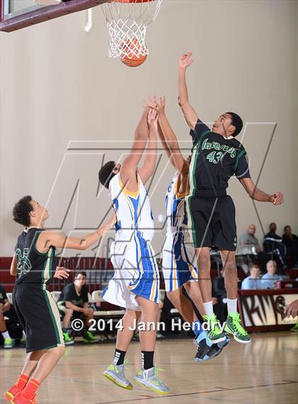 Thumbnail 2 in Lakeside vs. Brawley (MaxPreps Holiday Classic) photogallery.