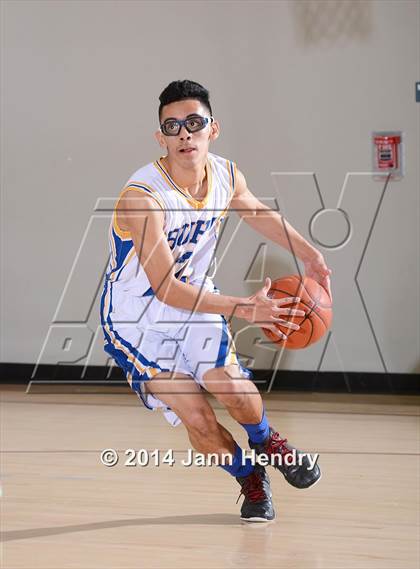 Thumbnail 2 in Lakeside vs. Brawley (MaxPreps Holiday Classic) photogallery.