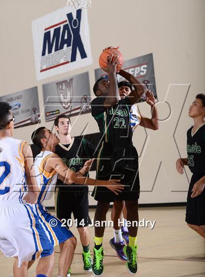 Thumbnail 2 in Lakeside vs. Brawley (MaxPreps Holiday Classic) photogallery.