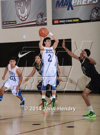 Thumbnail 2 in Lakeside vs. Brawley (MaxPreps Holiday Classic) photogallery.