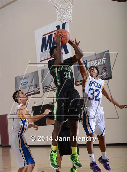 Thumbnail 1 in Lakeside vs. Brawley (MaxPreps Holiday Classic) photogallery.