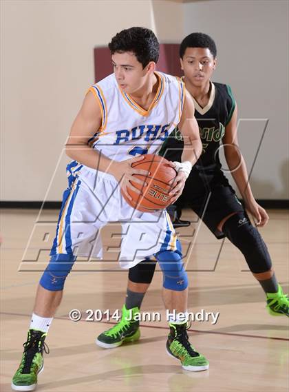 Thumbnail 1 in Lakeside vs. Brawley (MaxPreps Holiday Classic) photogallery.