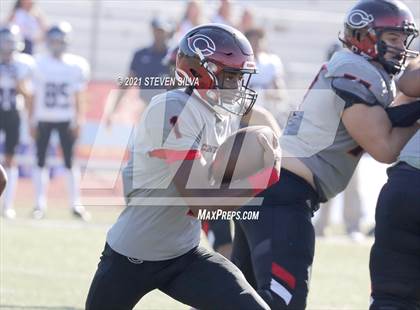 Thumbnail 2 in Centennial vs. Sierra Canyon (Honor Bowl) photogallery.