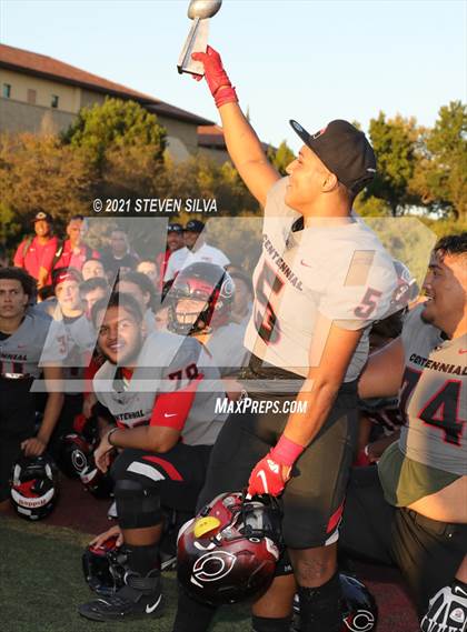Thumbnail 3 in Centennial vs. Sierra Canyon (Honor Bowl) photogallery.