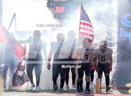 Thumbnail 3 in Centennial vs. Sierra Canyon (Honor Bowl) photogallery.