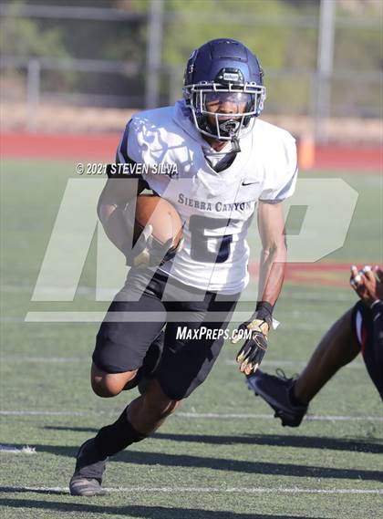 Thumbnail 2 in Centennial vs. Sierra Canyon (Honor Bowl) photogallery.