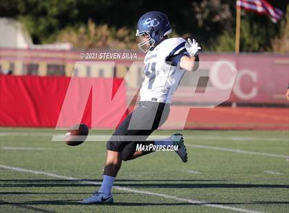 Thumbnail 3 in Centennial vs. Sierra Canyon (Honor Bowl) photogallery.