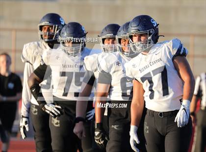 Thumbnail 2 in Centennial vs. Sierra Canyon (Honor Bowl) photogallery.