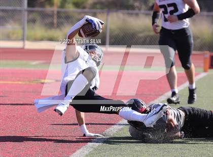 Thumbnail 3 in Centennial vs. Sierra Canyon (Honor Bowl) photogallery.
