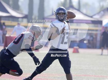 Thumbnail 1 in Centennial vs. Sierra Canyon (Honor Bowl) photogallery.