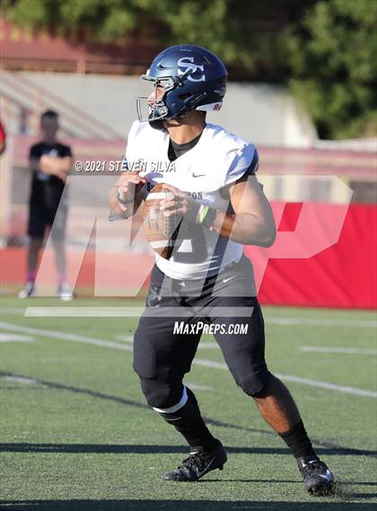 Thumbnail 1 in Centennial vs. Sierra Canyon (Honor Bowl) photogallery.