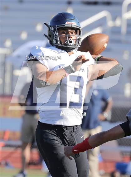 Thumbnail 2 in Centennial vs. Sierra Canyon (Honor Bowl) photogallery.