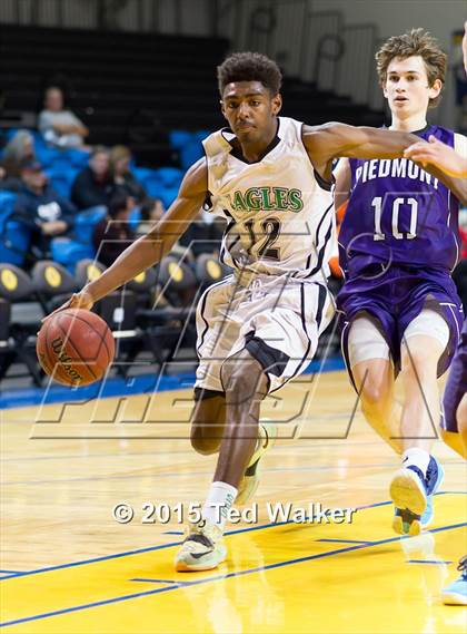 Thumbnail 1 in El Camino vs. Piedmont photogallery.