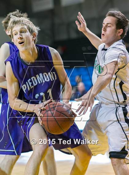 Thumbnail 1 in El Camino vs. Piedmont photogallery.