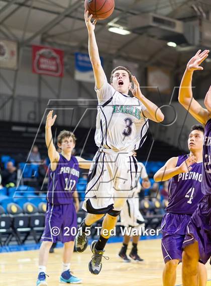 Thumbnail 1 in El Camino vs. Piedmont photogallery.