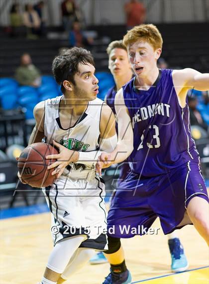Thumbnail 2 in El Camino vs. Piedmont photogallery.