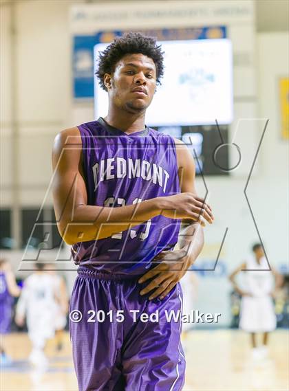 Thumbnail 2 in El Camino vs. Piedmont photogallery.