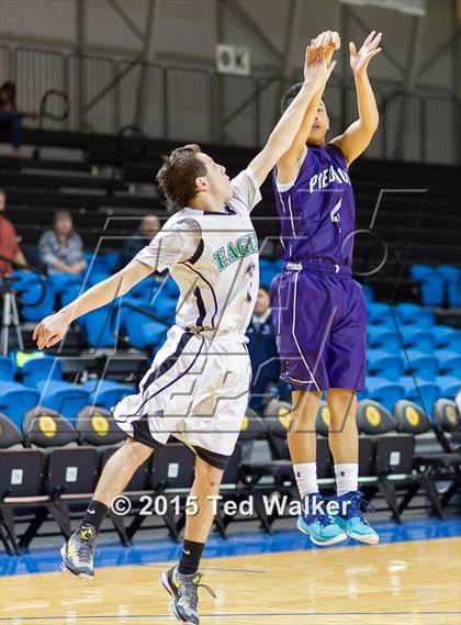 Thumbnail 3 in El Camino vs. Piedmont photogallery.