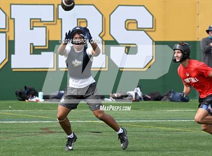 Thumbnail 3 in St. John Bosco vs. Palos Verdes (Battle At The Beach) photogallery.
