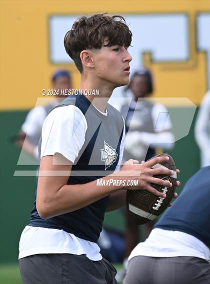 Thumbnail 2 in St. John Bosco vs. Palos Verdes (Battle At The Beach) photogallery.