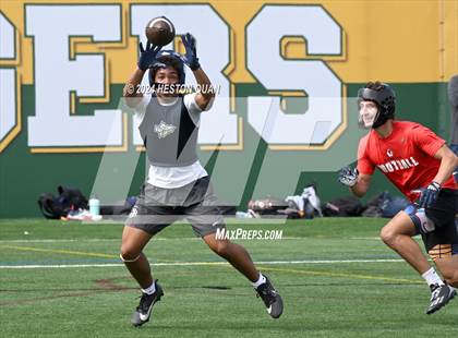 Thumbnail 1 in St. John Bosco vs. Palos Verdes (Battle At The Beach) photogallery.