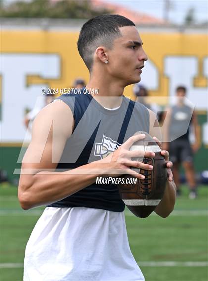 Thumbnail 3 in St. John Bosco vs. Palos Verdes (Battle At The Beach) photogallery.