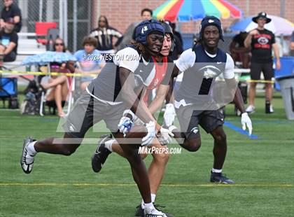 Thumbnail 2 in St. John Bosco vs. Palos Verdes (Battle At The Beach) photogallery.