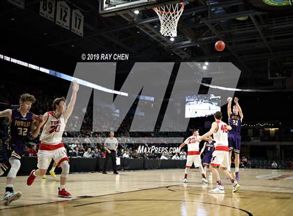 Thumbnail 3 in Fowler vs. Yuma (CHSAA Final 4) photogallery.