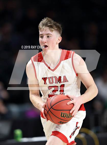 Thumbnail 1 in Fowler vs. Yuma (CHSAA Final 4) photogallery.