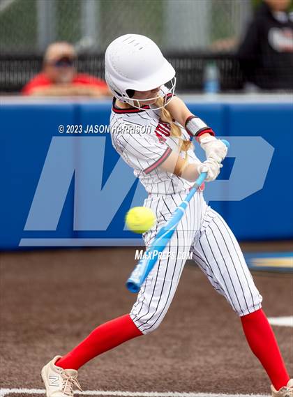 Thumbnail 2 in Trenton @ Muenster (UIL Softball 2A Region 2 Semifinal) photogallery.
