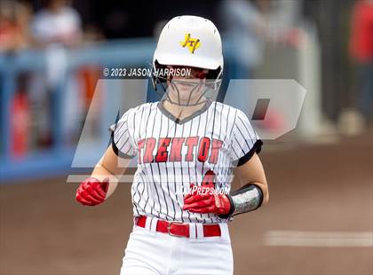 Thumbnail 2 in Trenton @ Muenster (UIL Softball 2A Region 2 Semifinal) photogallery.