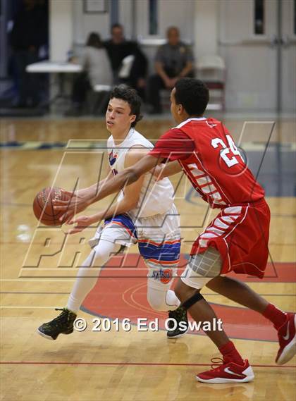 Thumbnail 1 in St. Joseph Notre Dame vs. University (CIF NCS D5 Final) photogallery.